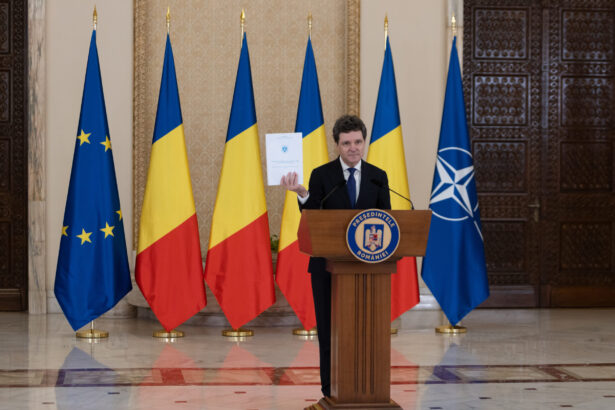 nicusor dan cere reexaminarea legii privind combaterea extremismului romania are nevoie atat de fermitate cat si de echilibru 6931c82ad9de2