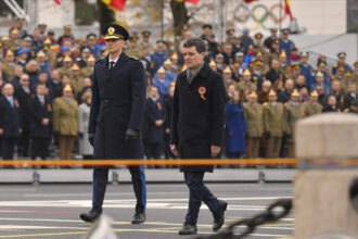 nicusor dan dupa ce a vorbit cu romanii din diaspora mi as dori ca multi sa gaseasca drumul inapoi catre tara 692dbaf07bb1e