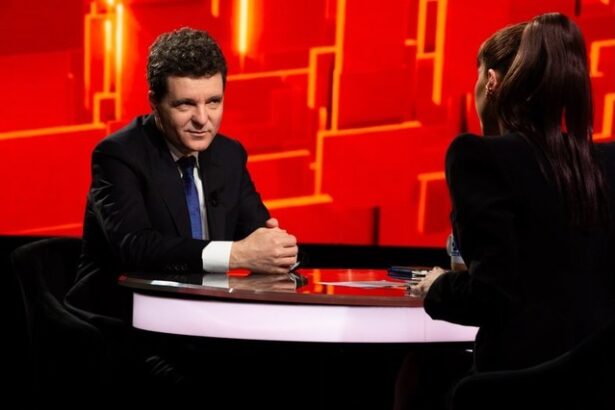 nicusor dan intrebat pe cine a votat la alegerile pentru primaria capitalei nu o sa pot sa spun asta in politica e o singura regula oamenii au dreptate 693dd54a78e32