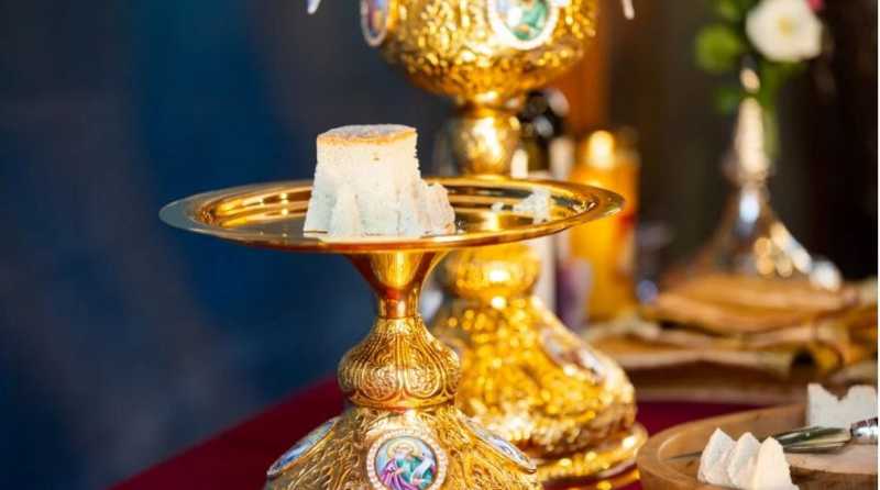 patriarhul daniel daruieste obiecte liturgice bisericii sf proroc ilie din damasc 69342fc4b64a3