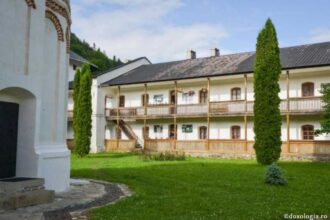 personalitatea zilei monahul ioanichie sturzu manastirea secu neamt 1880 1943 694ce23473868