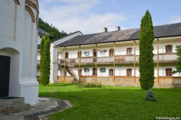 personalitatea zilei monahul ioanichie sturzu manastirea secu neamt 1880 1943 694ce23473868