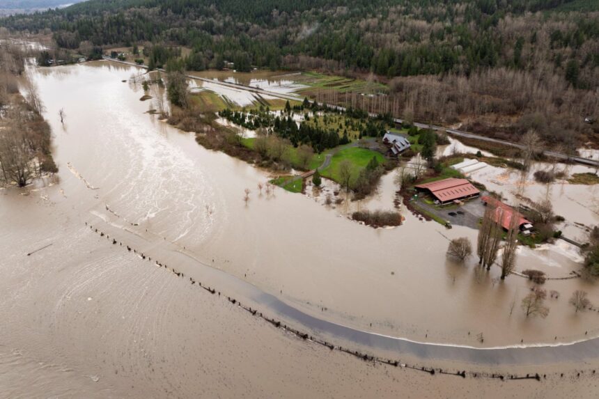 powerful storms dump heavy rain and swell rivers across us pacific north west 69388ccded045