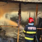 prahova doua persoane au suferit arsuri in urma unui incendiu violent la mai multe locuinte 693d1983de0f6