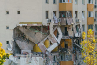 primaria capitalei va incepe lucrarile de punere in siguranta a blocului din rahova care a explodat 6932d59ed2e3c