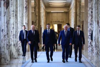 radu miruta vom sta la guvernare cu dintii cu oricine de gat la cum arata miscarile astea prin parlament si daca n ar fi psd sunt sanse sa se gaseasca o majoritate 69444bd21797c