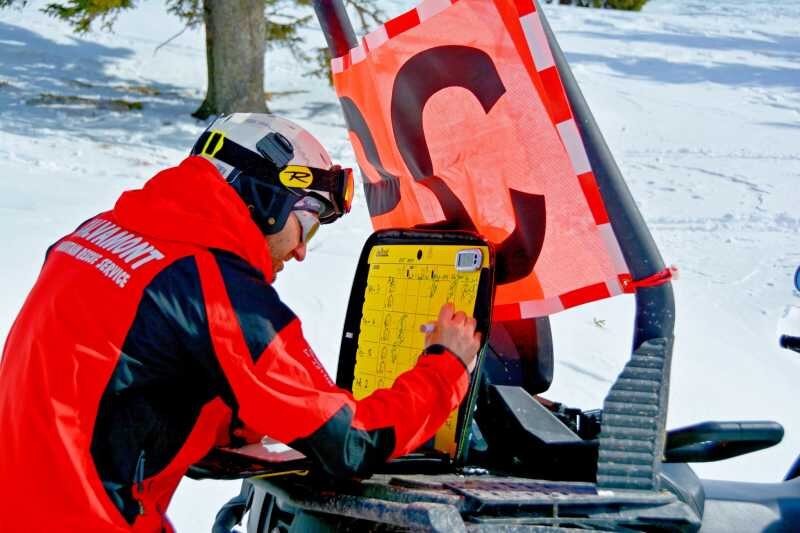salvamont romania sase oameni au ajuns la spital dupa ce au fost salvati de pe munte in ultimele 24 de ore 69521d7226222