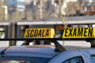 schimbari pentru soferi trecerea intre categorii de permise poate fi facuta fara examen teoretic in anumite conditii 694bf7285da72