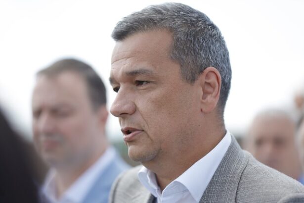 sedinta solemna in parlament de ziua nationala grindeanu cei care impart romania in noi si ei in productivi si paraziti 692ee89a0267a