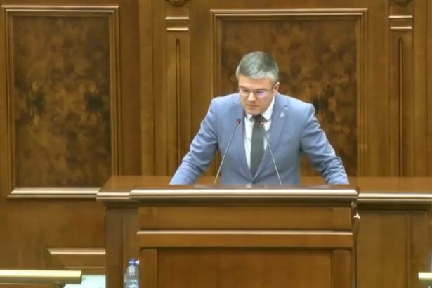 senatul adopta initiativa legislativa usr prin care universitatile vor asigura mai multe stagii de practica pentru studenti 69428c118e404