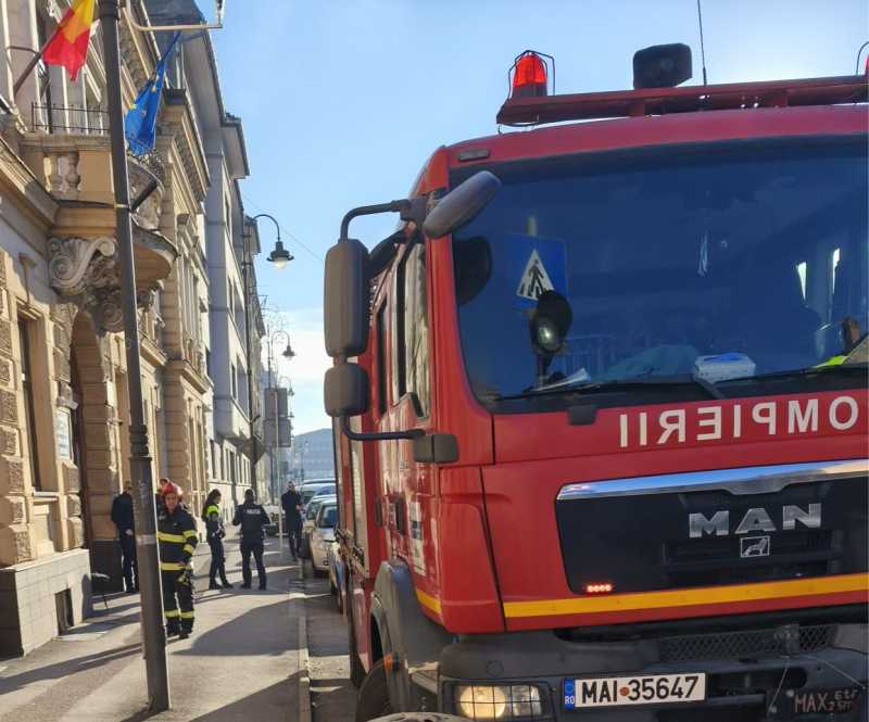 sibiu nu exista scurgeri de gaze in cladirea prefecturii mirosul provenea de la un canal 693a8cad1bee2