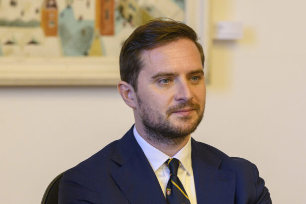 stelian bujduveanu am semnat cea mai mare finantare europeana destinata transportului public din bucuresti 6931b9fe7ff45