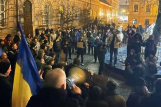 timis sute de persoane au protestat si au scandat impotriva liei savonea si a lui catalin predoiu 693eff260b831