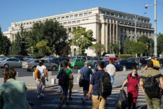 trei sferturi dintre romani cred ca tara merge intr o directie gresita increderea in politicieni la cote minime sondaj 69483f8c21b32