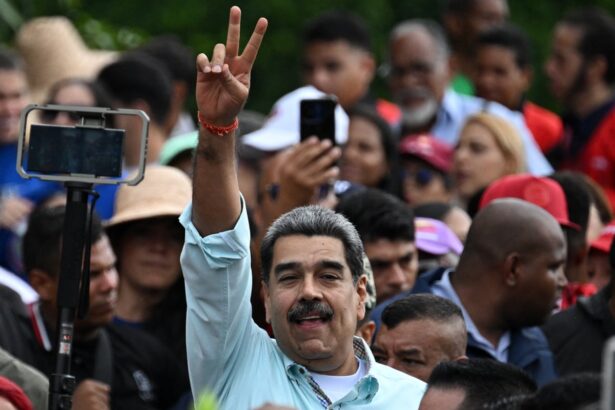 trump expands venezuela sanctions as maduro decries new era of piracy 693c353417927