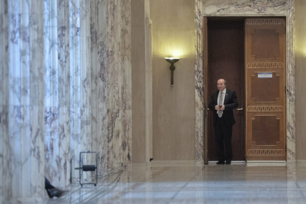 tudorel toader presedintele a facut o declaratie politica fara nicio finalitate juridica 6948525555548