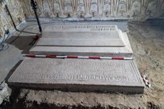 valcea mormantul lui mircea cel batran de la manastirea cozia redeschis dupa un secol 6939c57edbd4c