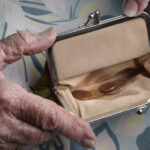 video fara imprumuturi nu se poate sarbatori pe datorie pentru mii de romani cum arata masa de craciun pe caiet 693ba2187e161