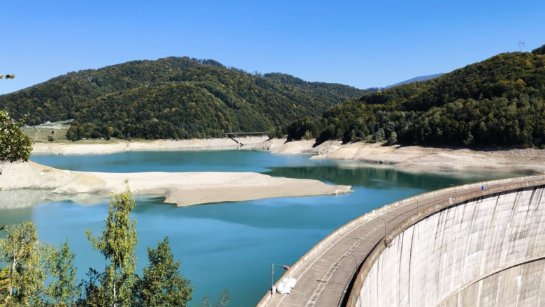 video prefectul din prahova despre criza de apa vinovati sunt apele romane care nu au stiut sa comunice si nu aveau plan de rezerva 693048c1379e5