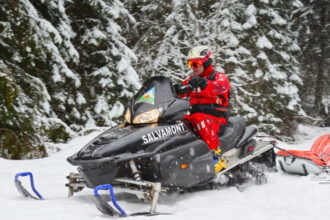 video salvamontistii avertizeaza vant extrem si risc major pe munte turistii sunt sfatuiti sa evite traseele montane 694f9e5ac9876