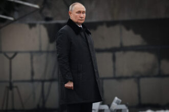 vladimir putin semneaza decretul de chemare a rezervistilor pentru antrenamentul din 2026 6937d4d92efea