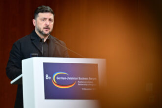 zelenski spune ca ucraina si sua ar putea avea noi discutii de pace in acest weekend 6941771e5ea1d