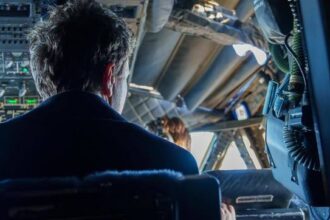 aeronava presedintelui nicusor dan a ajuns in romania avionul spartan escortat de doua f 18 in elvetia foto 695ea74e8ff44