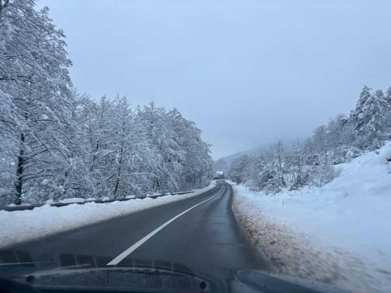 alba peste 9 000 de consumatori fara curent electric 36 de echipe operative actioneaza pentru remedierea avariilor 695bf05787eaf