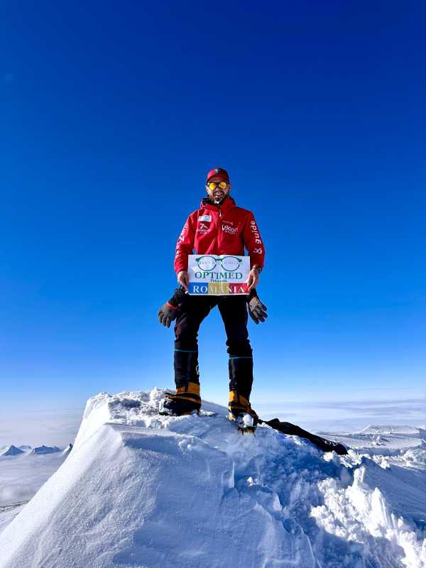 alpinistul adrian ahritculesei dupa reusita din antarctica orice pas pe varf ma face fericit 695fbd0cd33c8