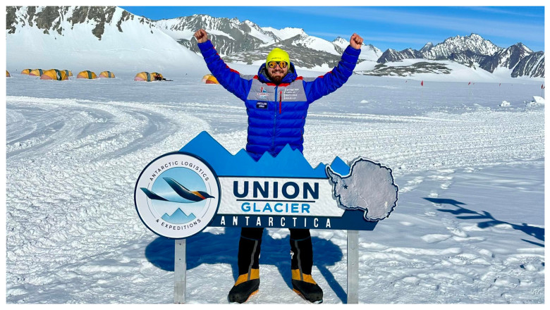 alpinistul roman adrian ahritculesei a cucerit cel mai inalt varf din antarctica 695e16b9662e2