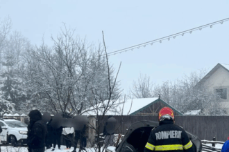 arges opt persoane transportate la spital in urma unui accident in care au fost implicate doua autoturisme 695bbf174171a