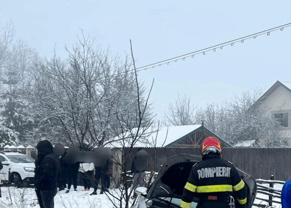 arges opt persoane transportate la spital in urma unui accident in care au fost implicate doua autoturisme 695bbf174171a