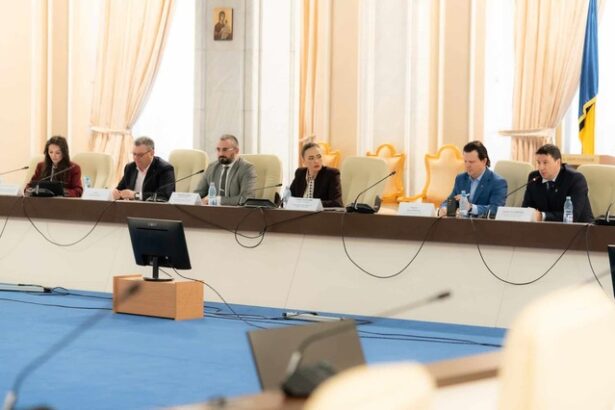 aur romanii merita adevarul despre anularea alegerilor dar pentru a doua zi consecutiv institutiile statului sfideaza parlamentul si refuza sa dea explicatii 6978bdf34410a