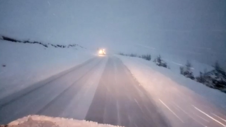 avertizare infotrafic se circula in conditii de iarna in mai multe judete unde se inregistreza ninsori 695b52eeda5da