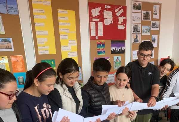 bihor copii din comunitati rome ajutati sa previna abandonul scolar printr un proiect cu fonduri europene 696f54c64ea97