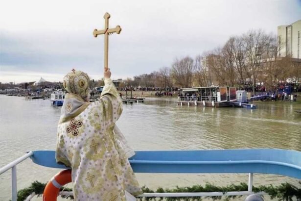 braila crucea de boboteaza aruncata in dunare recuperata pentru a sasea oara de daniel nichitelea 695d029c14989