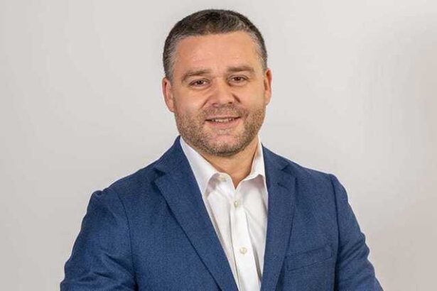 ciprian ciucu poate o sa propun o formula ca jumatate din ceea ce vin la sectoare ca impozite sa ajunga si la pmb 6967ff3a08d14