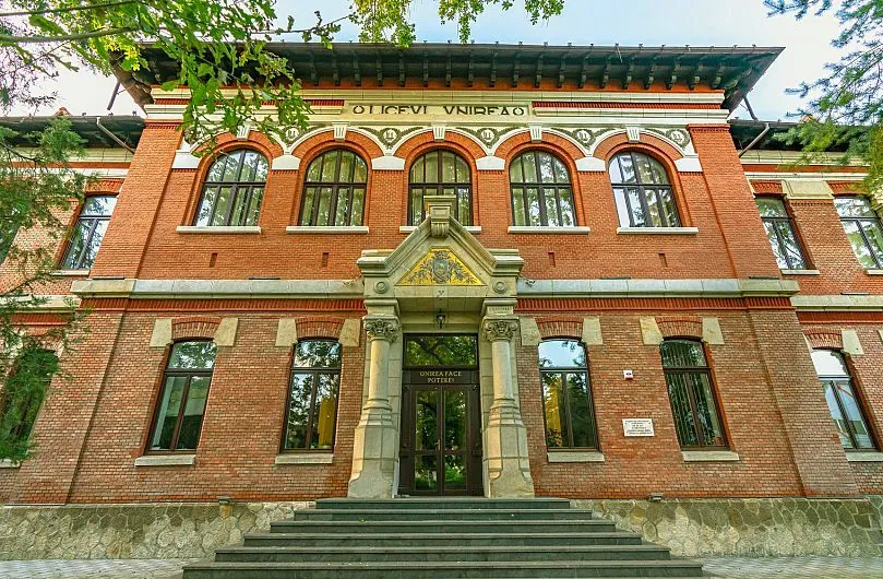 colegiul national unirea din focsani premiat de presedintele nicusor dan cu ordinul meritul pentru invatamant 6973aa0b4f02d