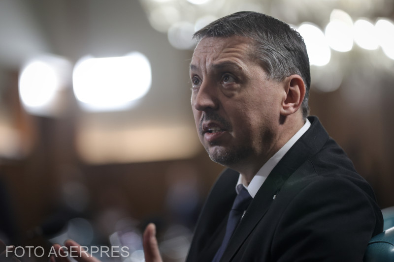 confuzie la ministerul educatiei la 16 zile de la demisia anuntata daniel david inca e ministru astept si eu numirea unei noi conduceri ce spune guvernul 695fa68adeda3