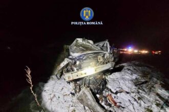dambovita un sofer de 24 de ani a murit si un alt tanar a fost ranit intr un accident in afara localitatii potlogi 696c9485c5cd3