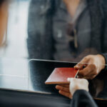 documentul electronic care inlocuieste pasaportul si ofera acces rapid la servicii publice in 2026 este disponibil si pentru minori 69705f6a35f03