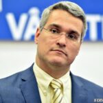 dragos pislaru atac la adresa psd asta inseamna sa fii cu partea dorsala in doua luntri ministrii social democrati pe care ii lauda 697e18d9ef7d1