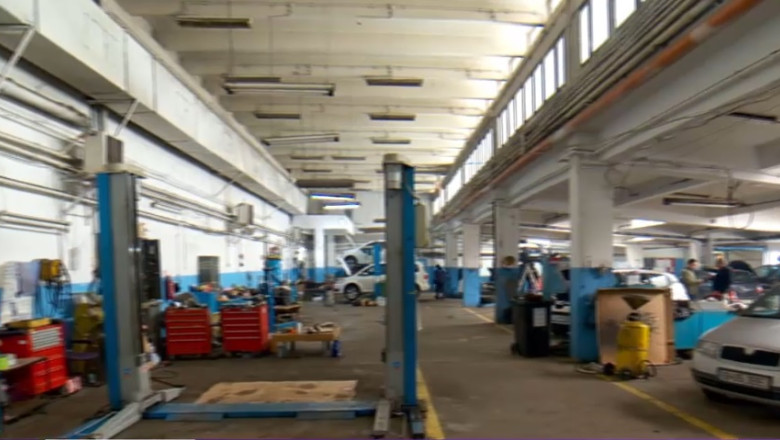 exclusiv primaria capitalei detine un service auto fara utilitate publica cu pierderi de milioane de lei dar cu 11 sefi 6971b3d811900