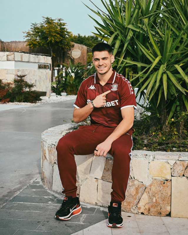 fotbal atacantul daniel paraschiv imprumutat de rapid de la real oviedo 695bbcf393993