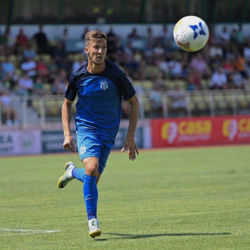 fotbal universitatea craiova a semnat un contract cu mijlocasul alexandru iamandache 695bdcb9d2887