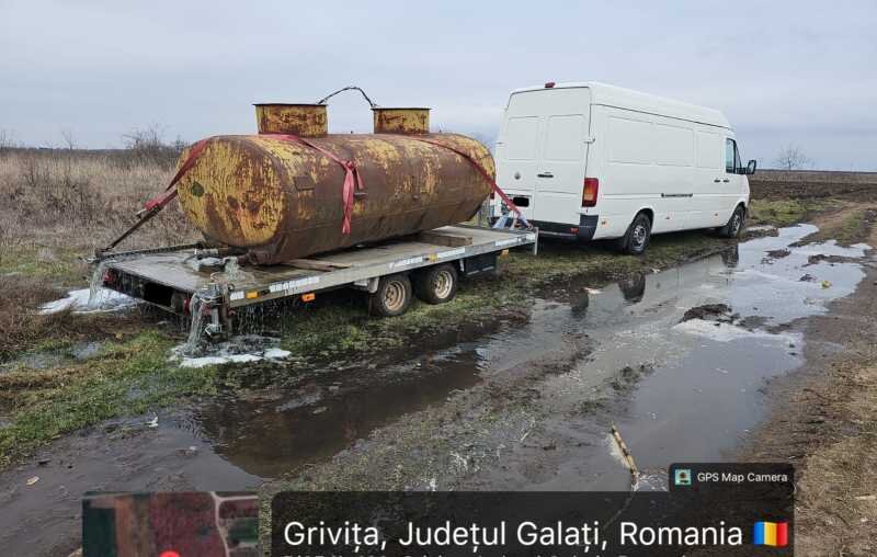 galati amenda si oprirea activitatii pentru deversare ilegala de ape uzate direct pe camp in comuna grivita 697c9d021457a