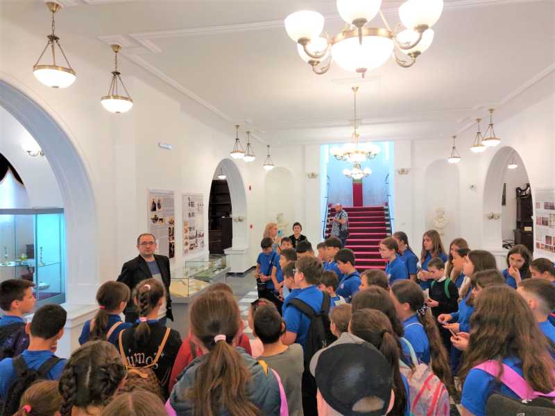 galati proiect unic in tara mii de elevi vor vizita gratuit muzeele din judet 6970b03c4b8c0