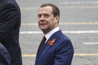 groenlanda la un pas de rusia medvedev nu vor mai aparea stelute noi pe steagul sua 6965eb19ac65e