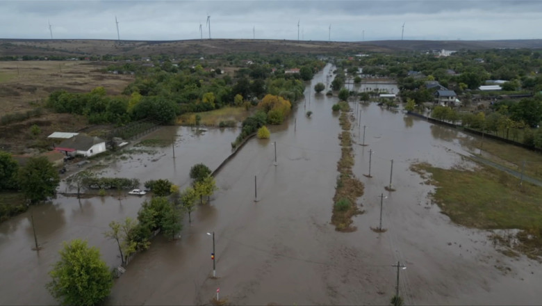 guvernul acorda ajutoare umanitare locuitorilor din judetul constanta afectati de inundatiile din luna octombrie a anului trecut 6967e99a83eb4