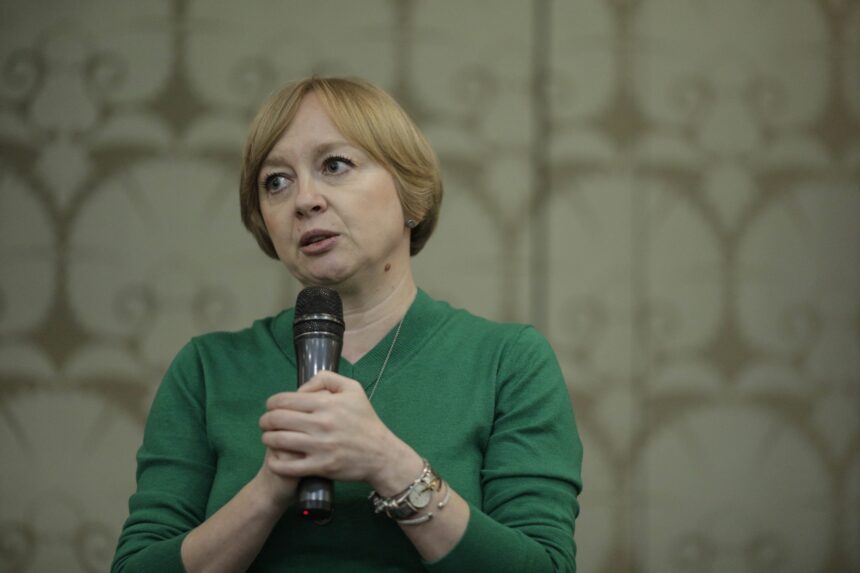 jurnalista emilia sercan dezvaluie de cand a inceput sa verifice doctoratul lui radu marinescu cum raspunde atacurilor psd 696526dad580e